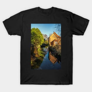 The River Dun at Hungerford T-Shirt